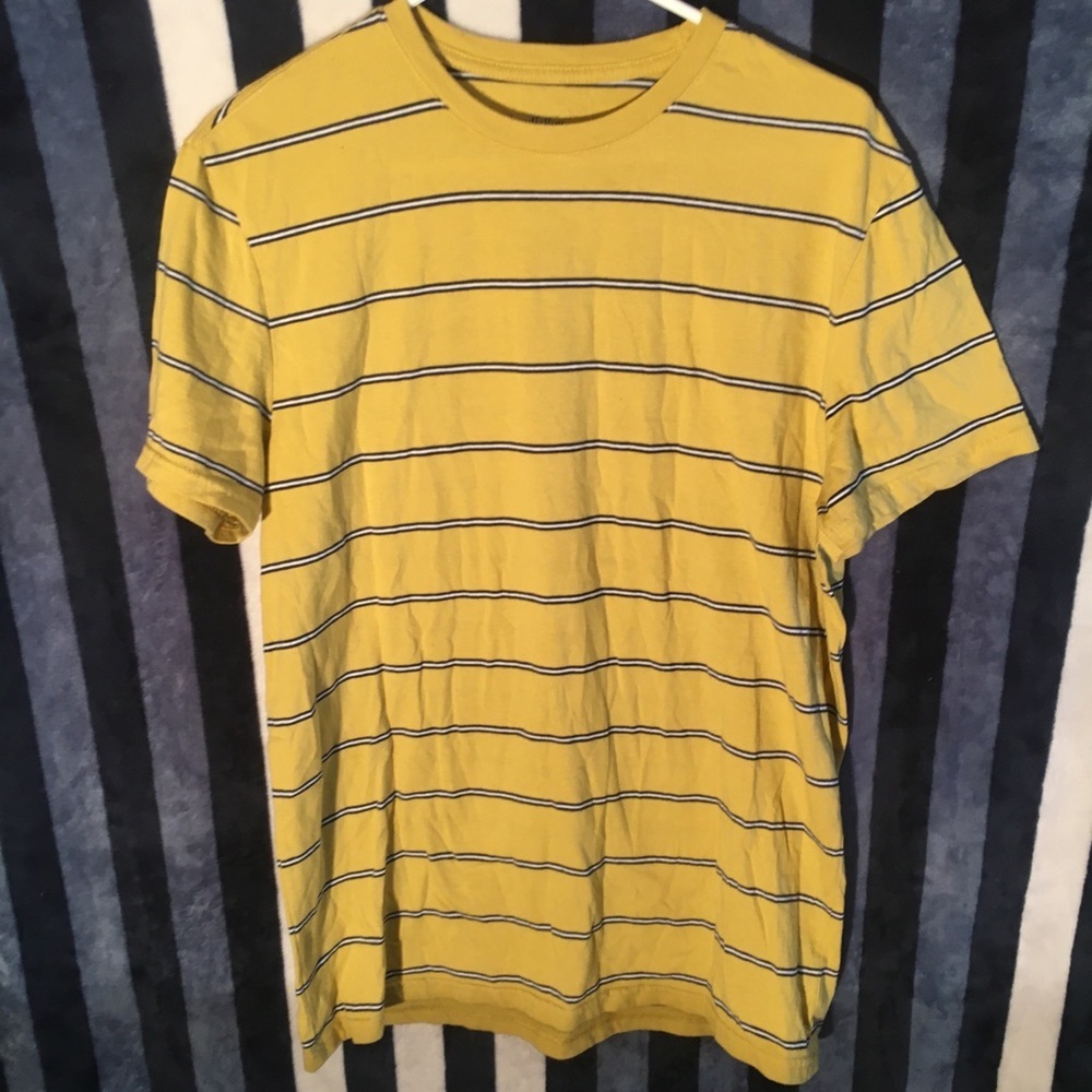 Good fellow & CO Yellow Striped T Shirt - Size Medium